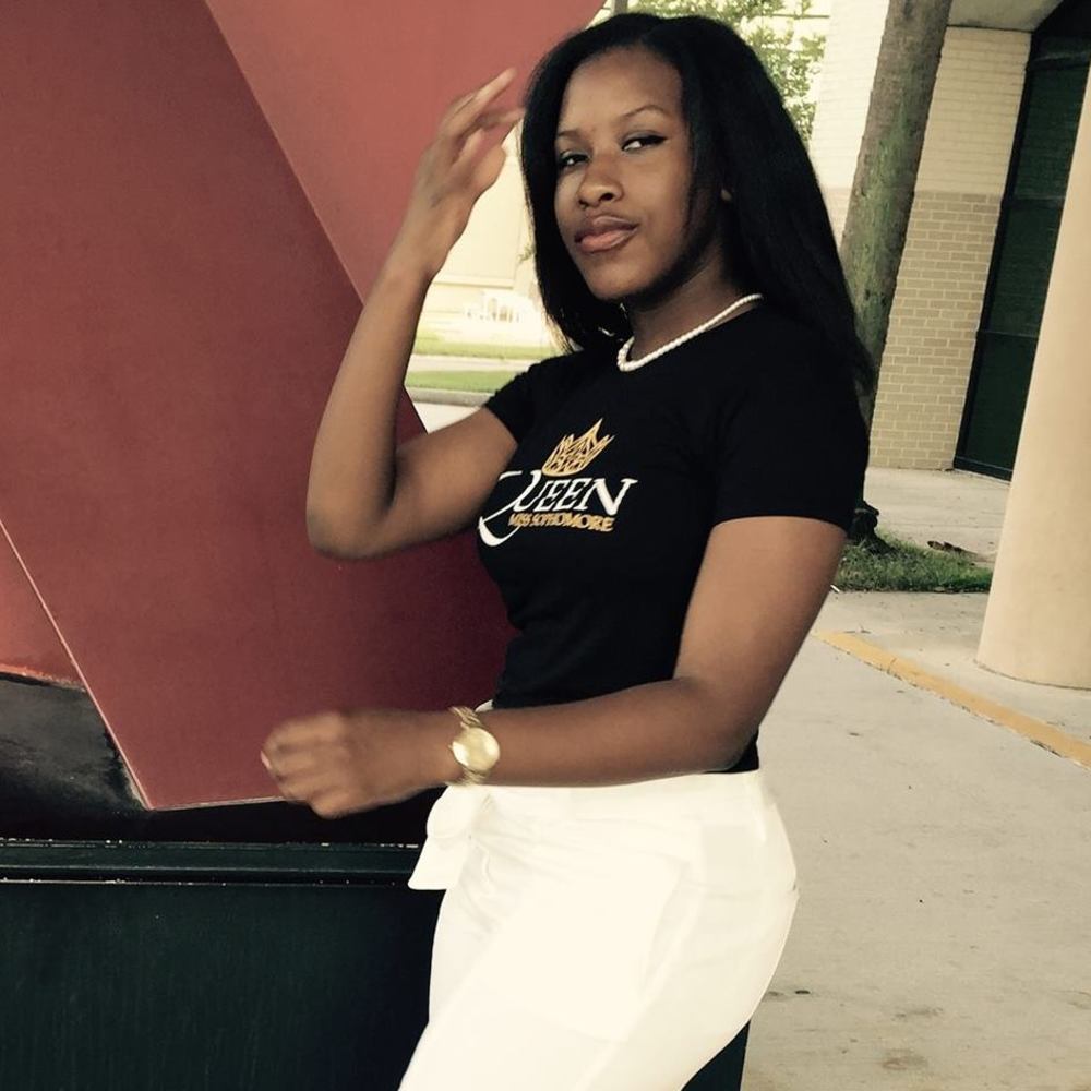 Meet your Posher, Elizabeth anne